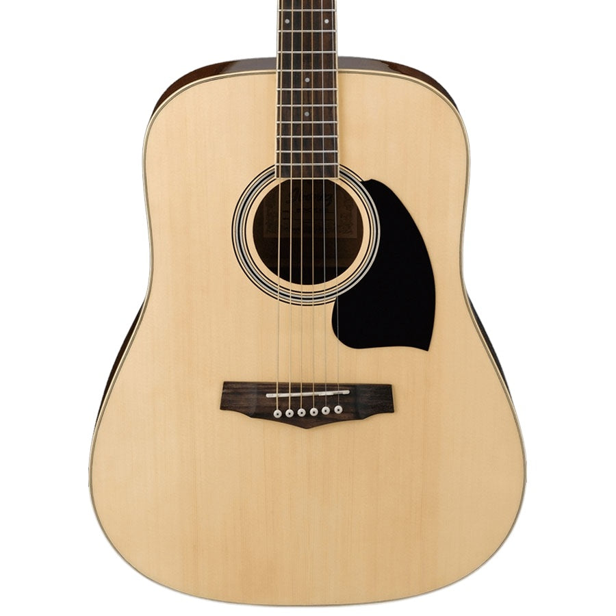 Yamaha F600 Acoustic Guitar