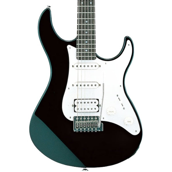 Yamaha Pacifica PAC112J Pacifica Electric Guitar With Gig Bag - Black