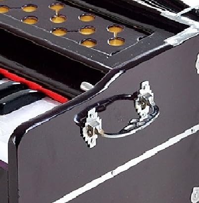 Standard Harmonium 3.1/2 octaves, 9 stops