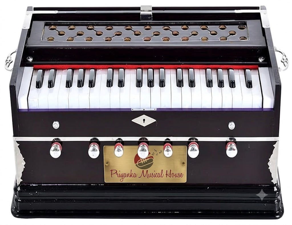 Standard Harmonium 3.1/4 octaves, 7 stops