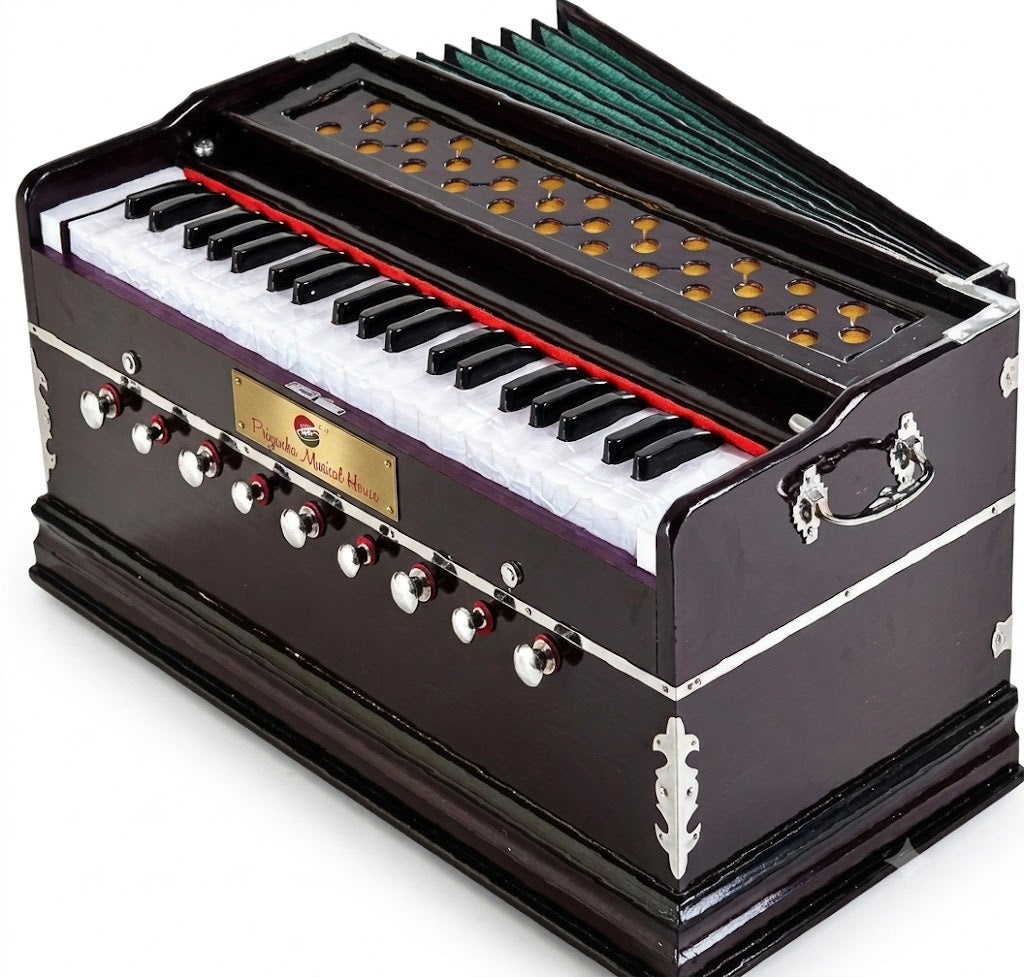Standard Harmonium 3.1/2 octaves, 9 stops
