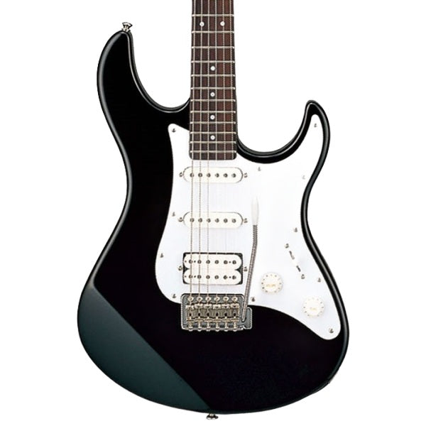 Yamaha PAC012 Pacifica Electric Guitar With Gig Bag - Black