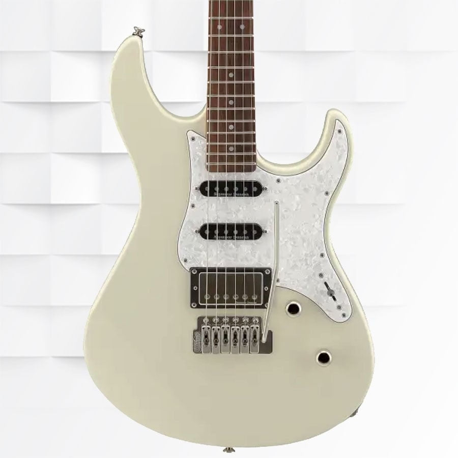 Yamaha Pacifica PAC612VIIX VWH 6-String Electric Guitar With Gig Bag - Vintage White