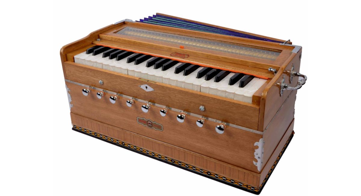 Standard Harmonium Sangeet