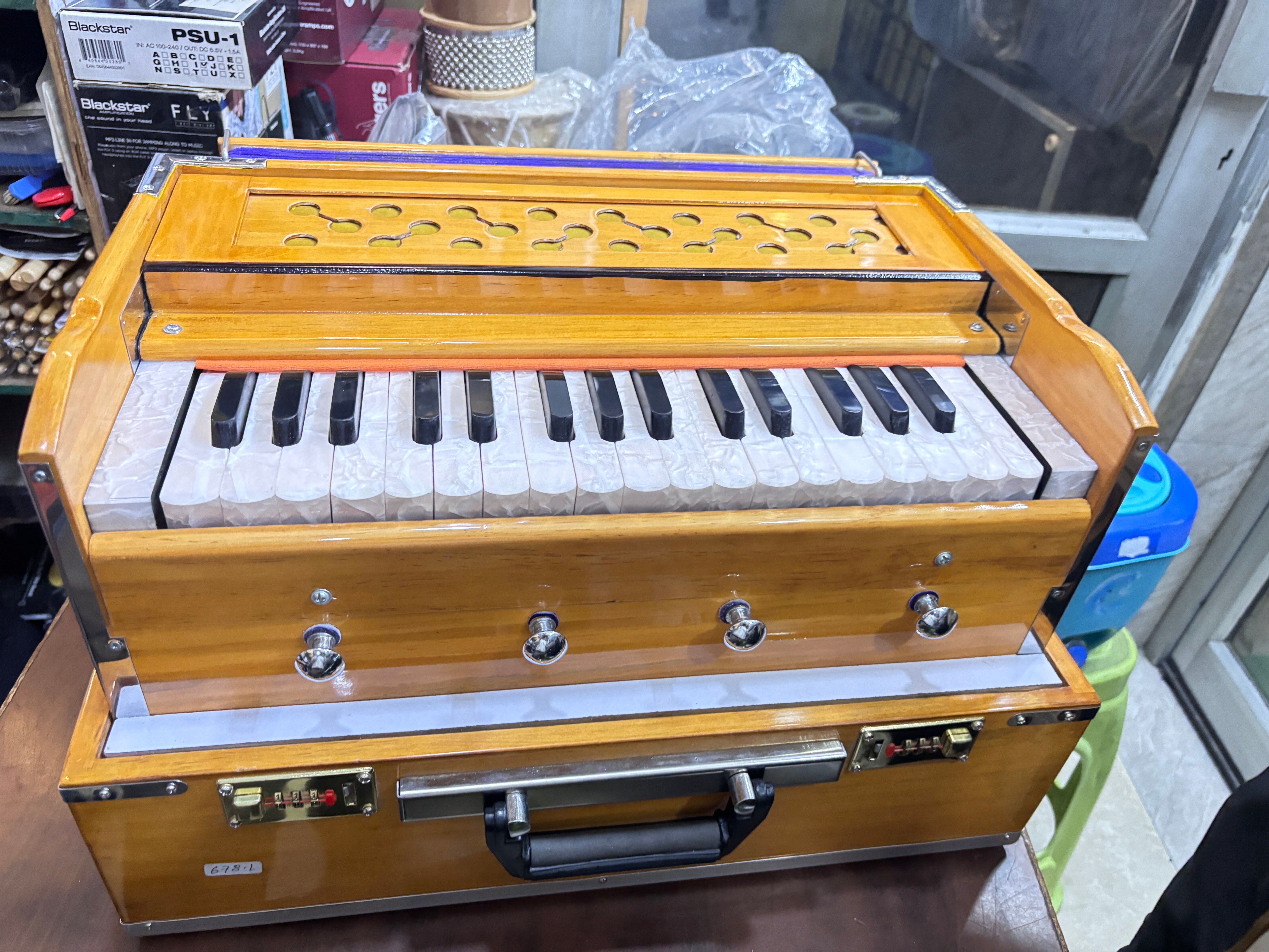 Harmonium 2.5 octave folding portable