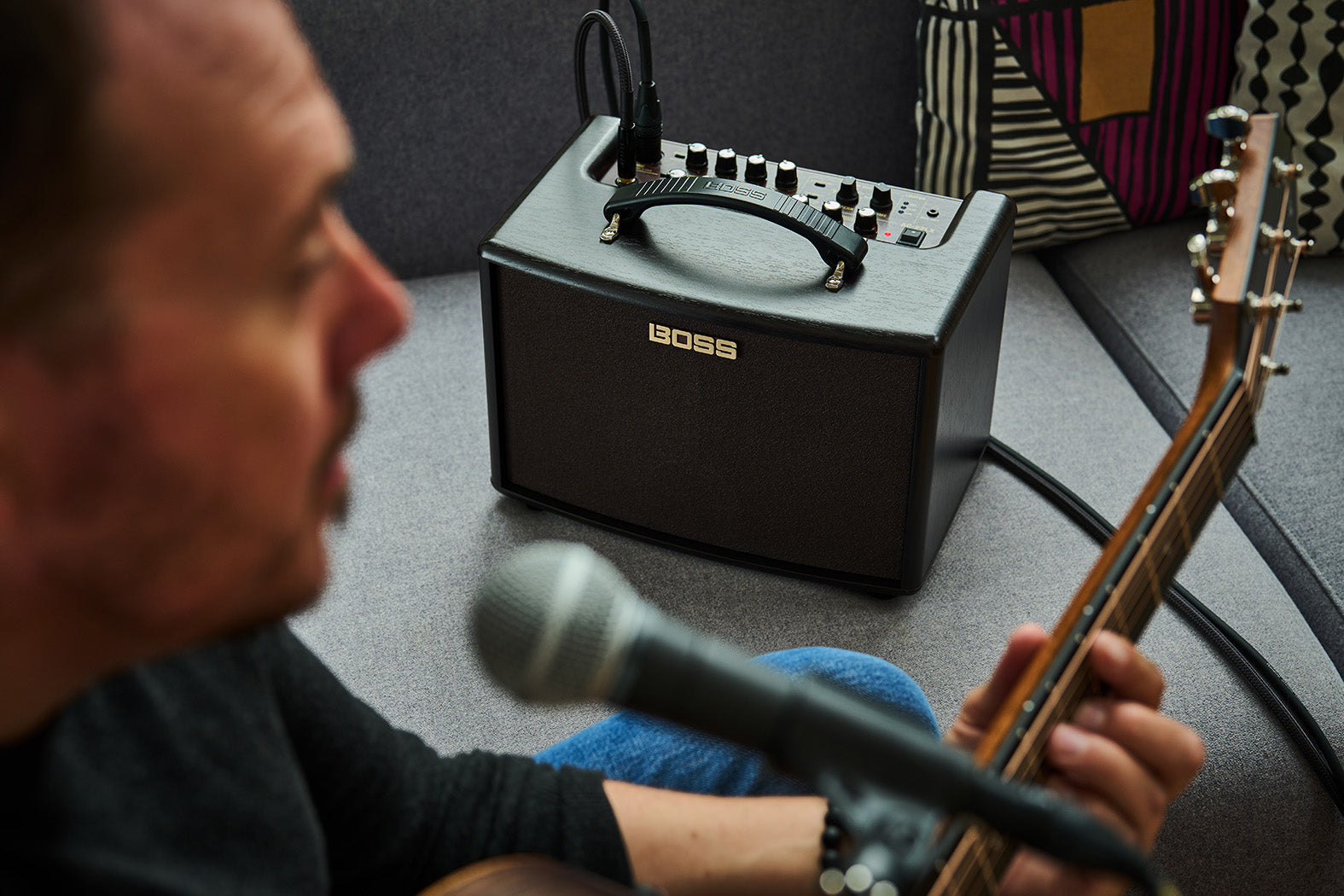 Boss AC-22 LX Acoustic Guitar Amplifier